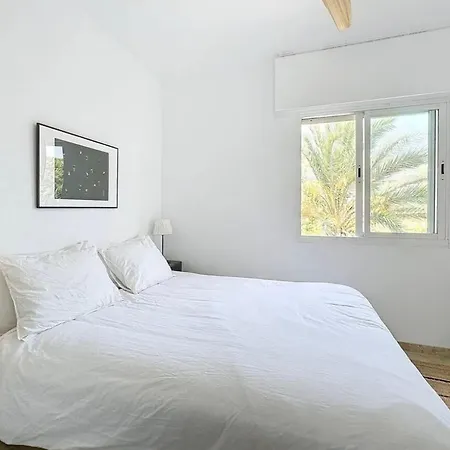 Mb.b53 - Beachfront Penthouse With Sea Views Estepona