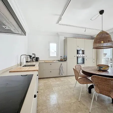 Mb.b53 - Beachfront Penthouse With Sea Views * Estepona