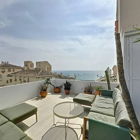 Mbb53 - Beachfront Penthouse With Sea Views Apartman