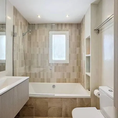 Mbb53 - Beachfront Penthouse With Sea Views Apartman *